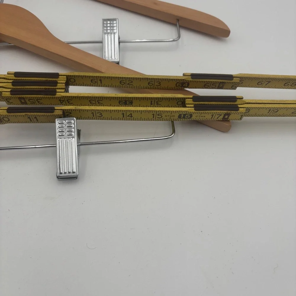 Wooden Hangers Set of 8 Brown Excellent Mixed Styles